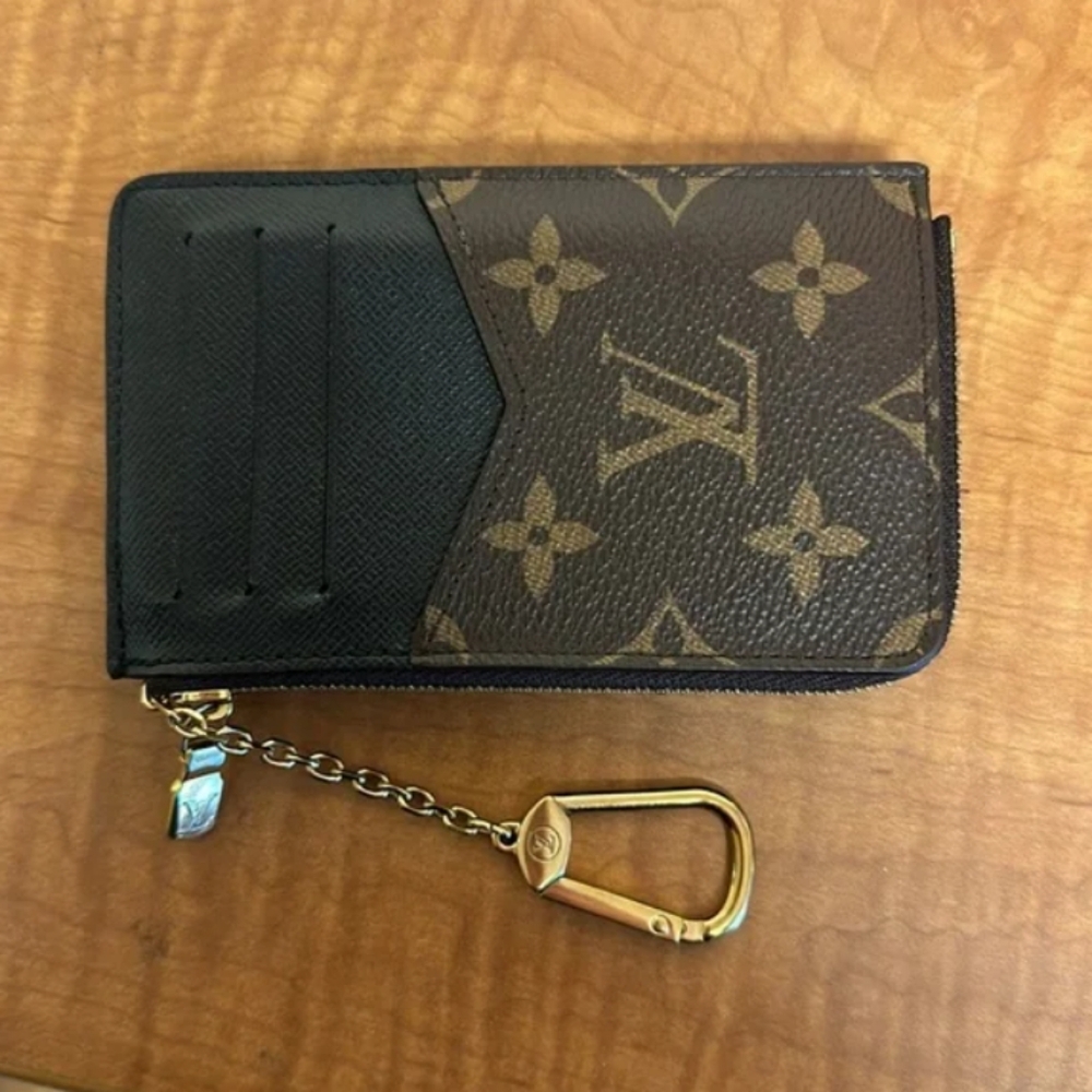 Louis Vuitton Reverse Card Holder